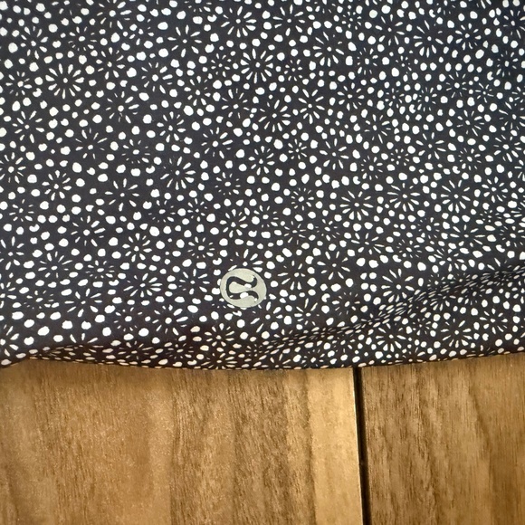 Lululemon | Om Pant | Size 2 | Dark Blue + Dot Print - Picture 7 of 8